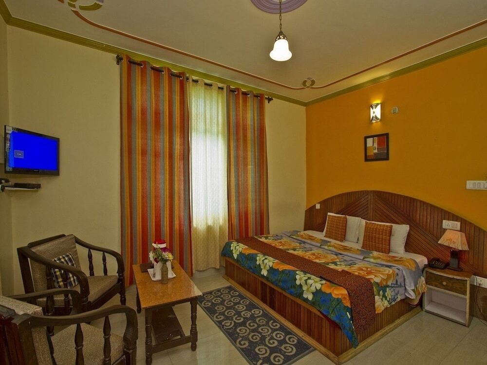 Манали: Hotel Peak View