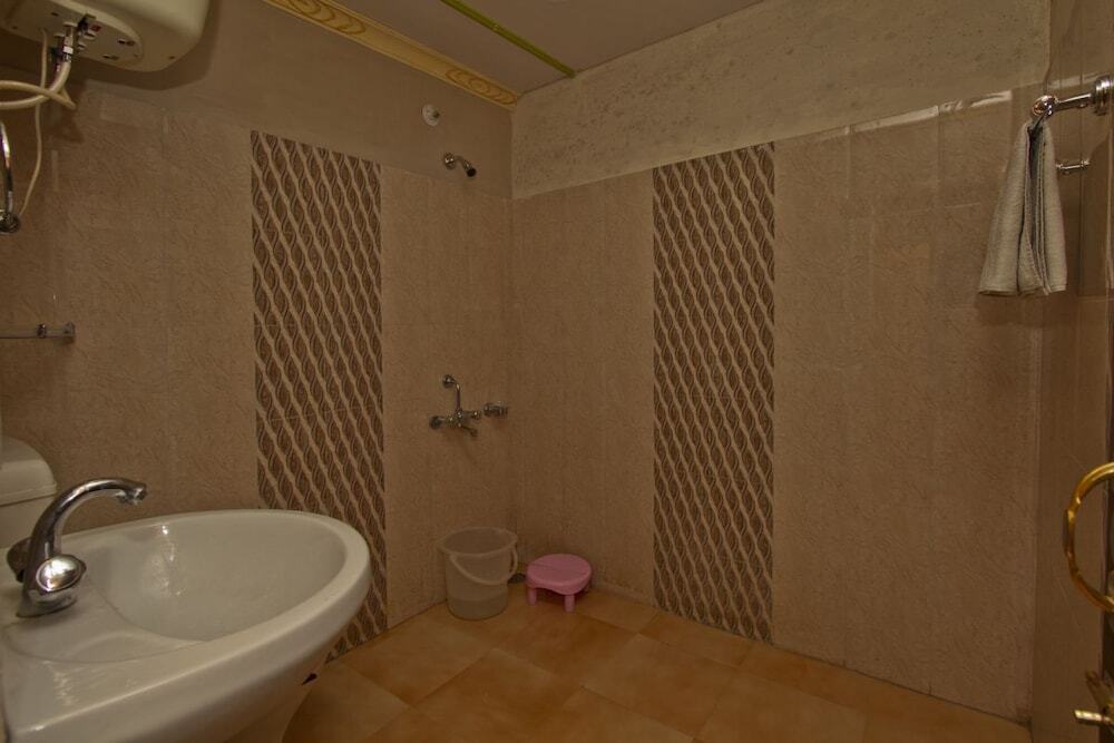 Манали: Hotel Peak View