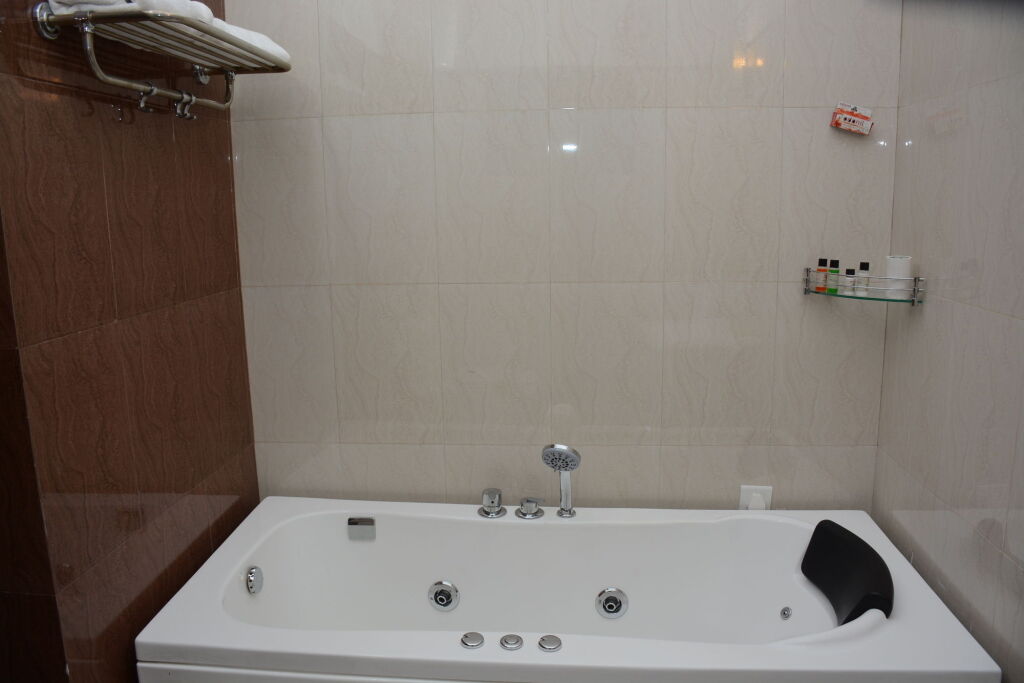 Наинитал: Hotel Harshikhar