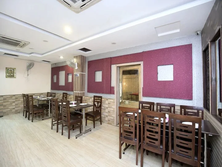 Зиракпур: Hotel Amaze