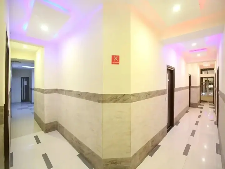 Зиракпур: Hotel Amaze