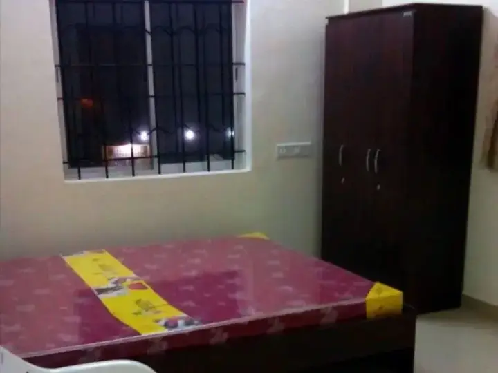 Vista Rooms at Adhiyaman College — фото 4