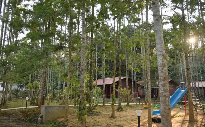Кушалнагар: La Flora Prakruth Resort