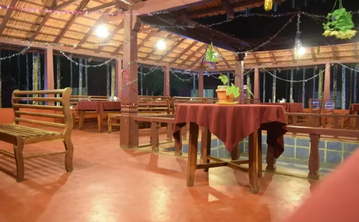 Кушалнагар: La Flora Prakruth Resort