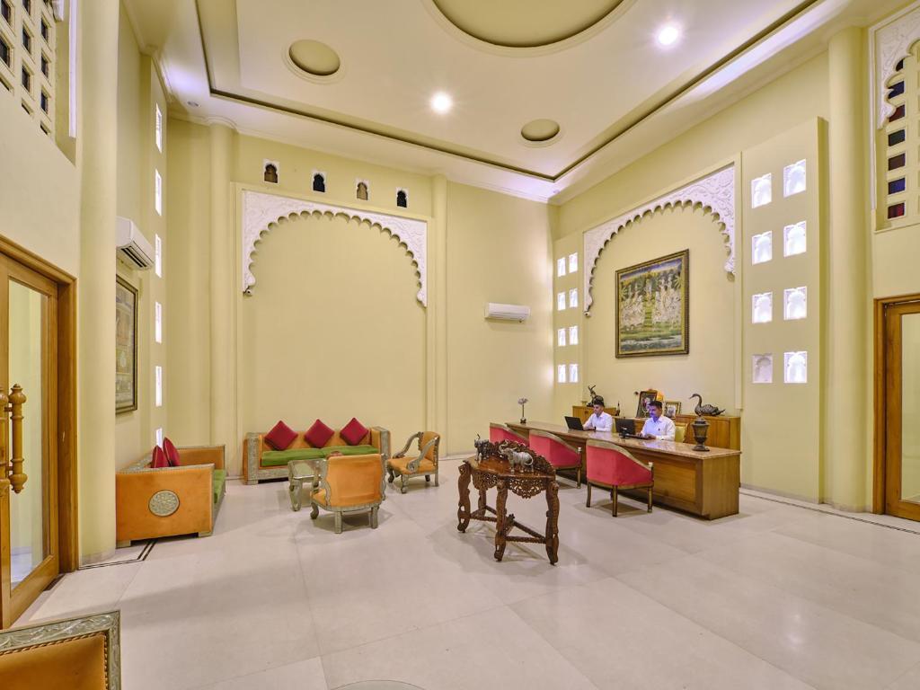 Натхдвара: juSTa Brij Bhoomi Nathdwara