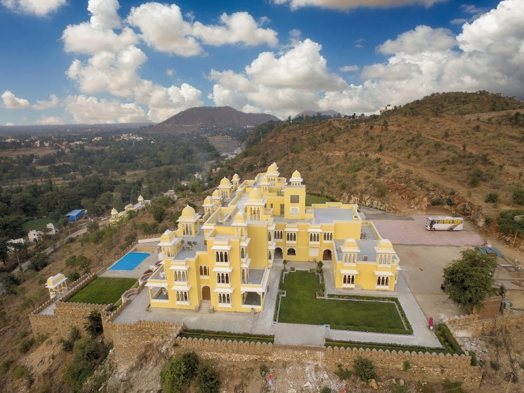 Натхдвара: juSTa Brij Bhoomi Nathdwara