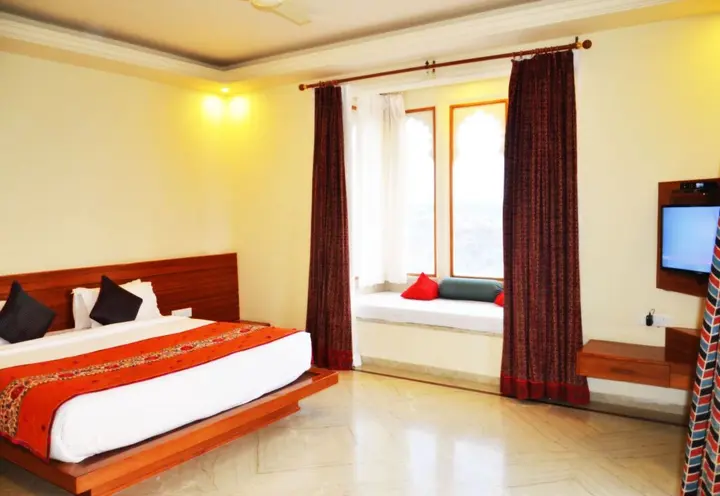 Натхдвара: juSTa Brij Bhoomi Nathdwara