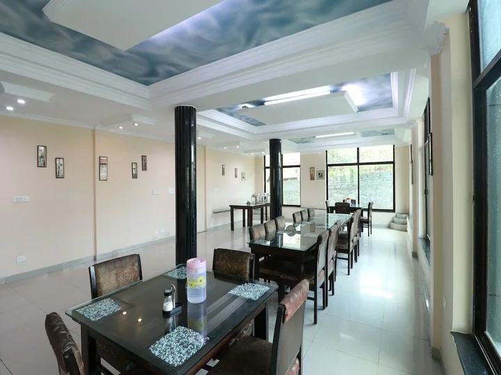 Прем-Нагар: OYO 7547 Hotel Burans Residency