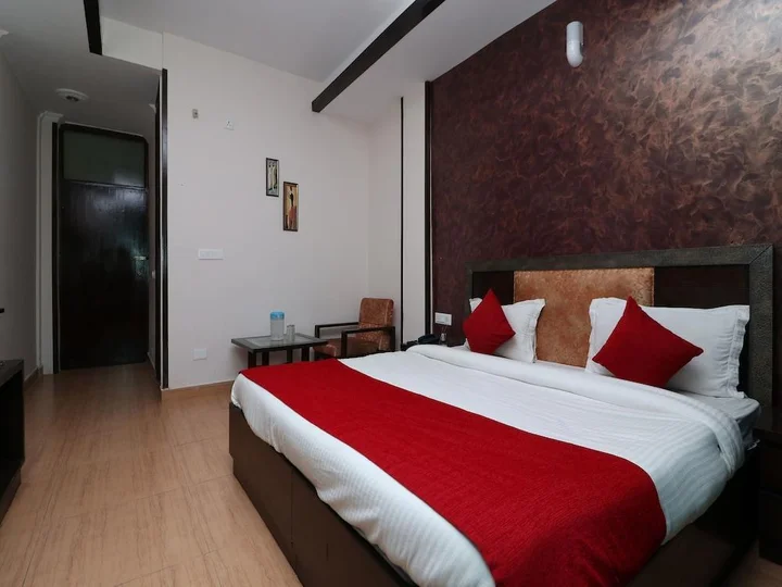Прем-Нагар: OYO 7547 Hotel Burans Residency