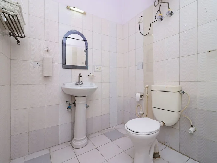 Нойда: OYO 708 Hotel Sanjeevni