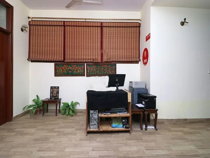 Нойда: OYO 708 Hotel Sanjeevni