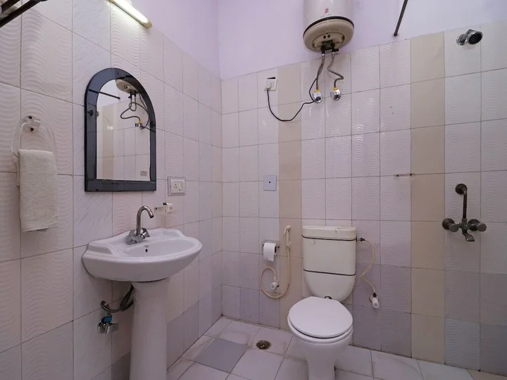 Нойда: OYO 708 Hotel Sanjeevni