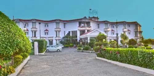 Джаландхар: Grand Lilly Resorts