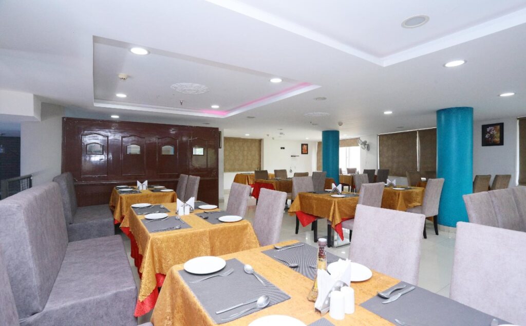 Тируванантапурам: OYO 1717 Ridges Hotel