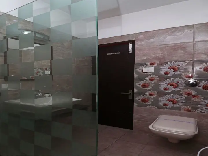 Дехрадун: OYO 16006 Hotel Meedo's Grand