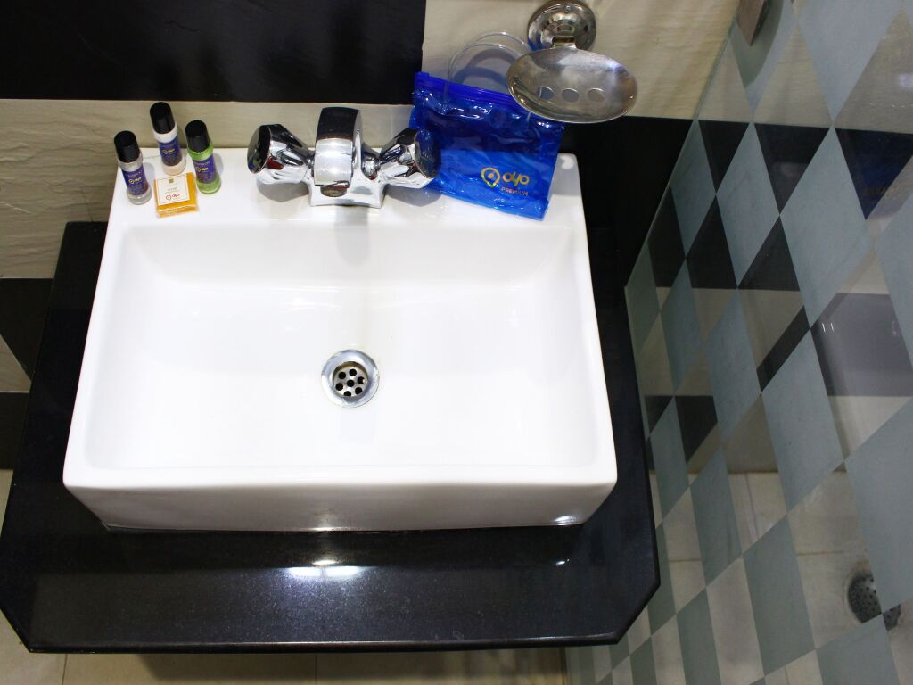 Дехрадун: OYO 16006 Hotel Meedo's Grand