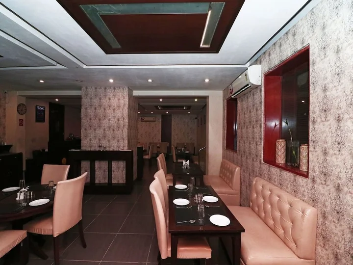 Дехрадун: OYO 16006 Hotel Meedo's Grand