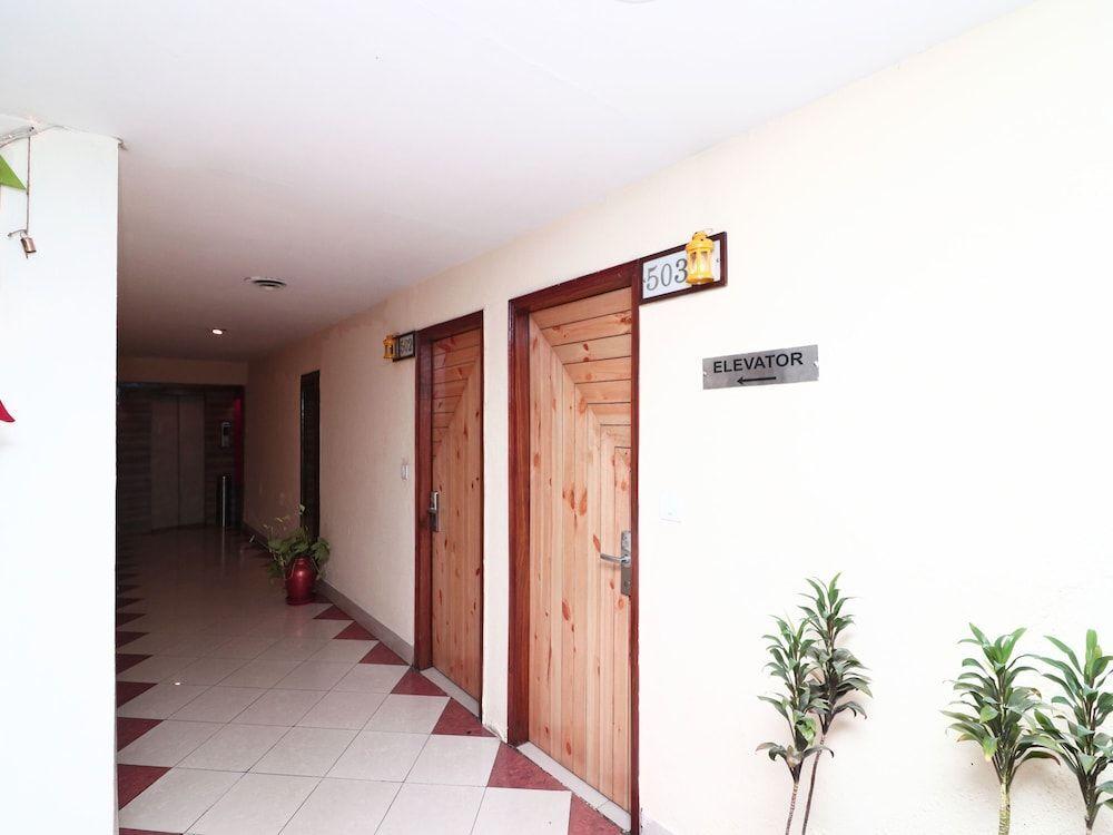 Дехрадун: OYO 16006 Hotel Meedo's Grand