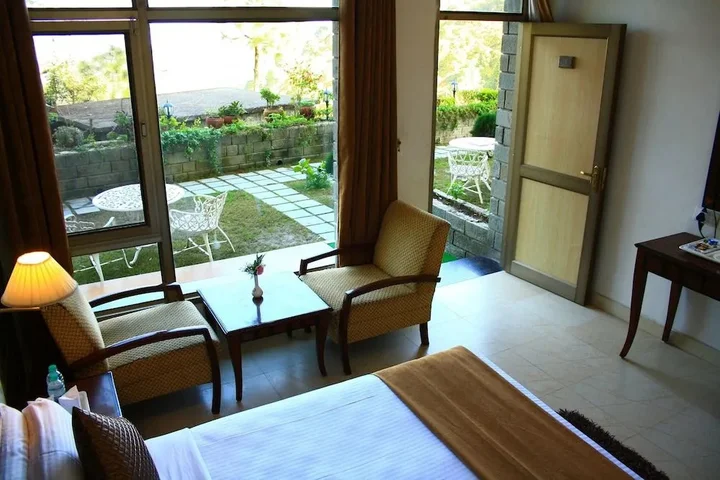 Казаули: Kasauli Castle Resort