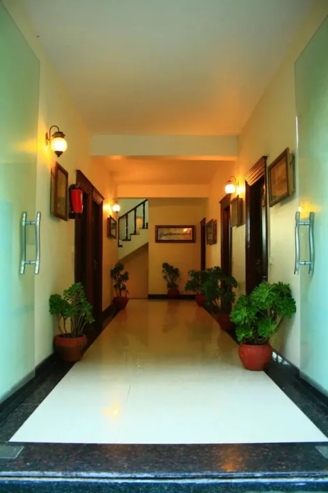 Казаули: Kasauli Castle Resort