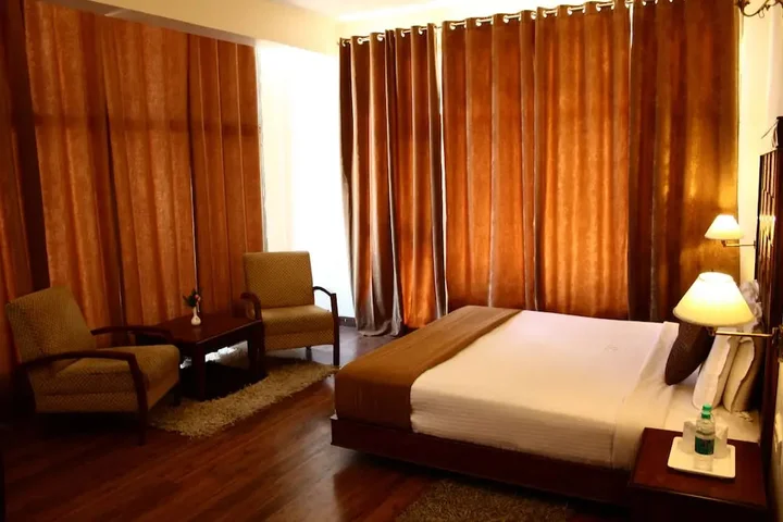 Казаули: Kasauli Castle Resort