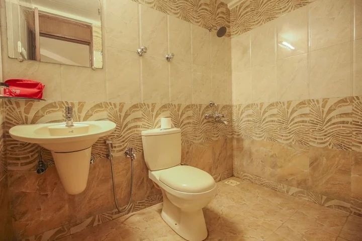 Ахмедабад: OYO 703 Hotel Shahi Palace