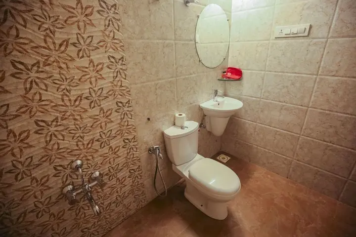 Ахмедабад: OYO 703 Hotel Shahi Palace
