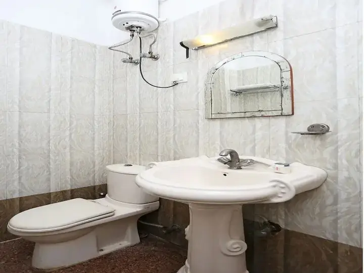 Нойда: OYO Rooms ESIC Panchdeep Colony