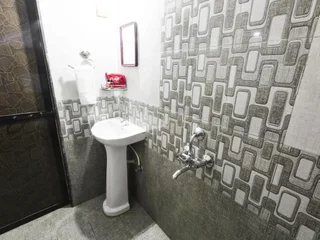 Нави-Мумбай: OYO Rooms Vashi Apmc Market