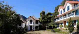 Мохан Чатти: Sattva Spa & Wellness Retreat