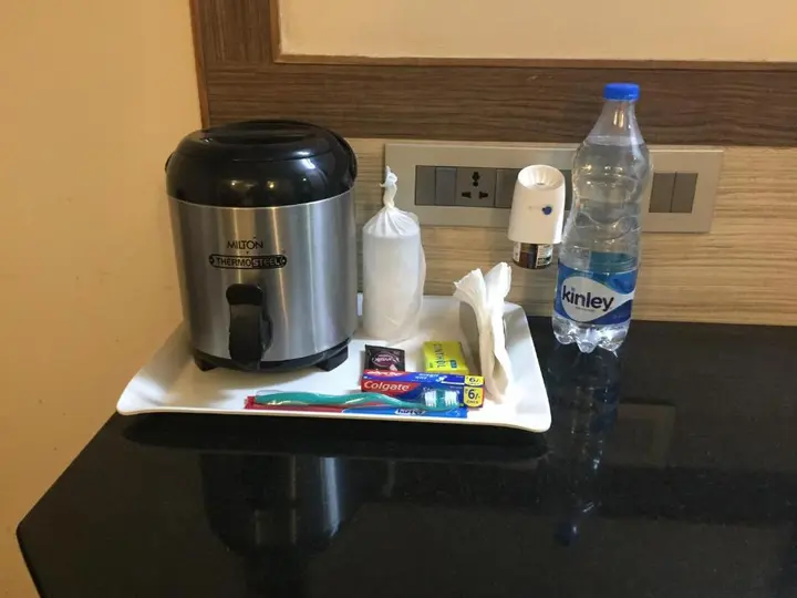 Эроде: Westland Hotel