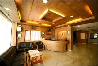 Эроде: Westland Hotel
