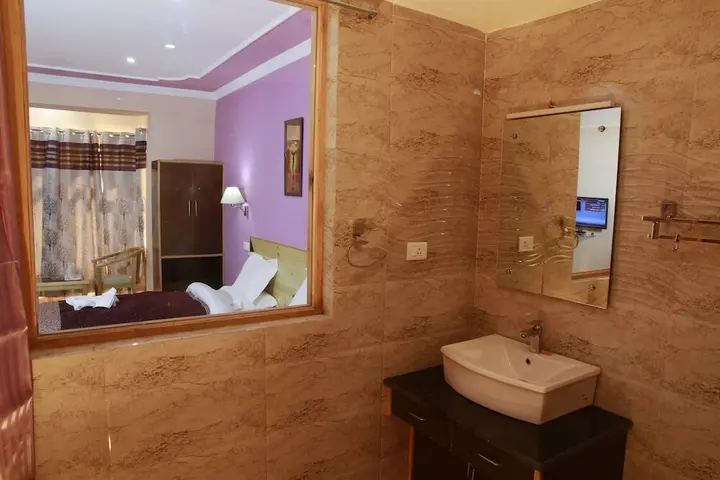 Лех: Royal Holiday Leh