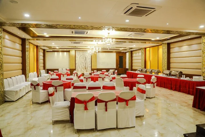 Агра: FabHotel Taj Nagari
