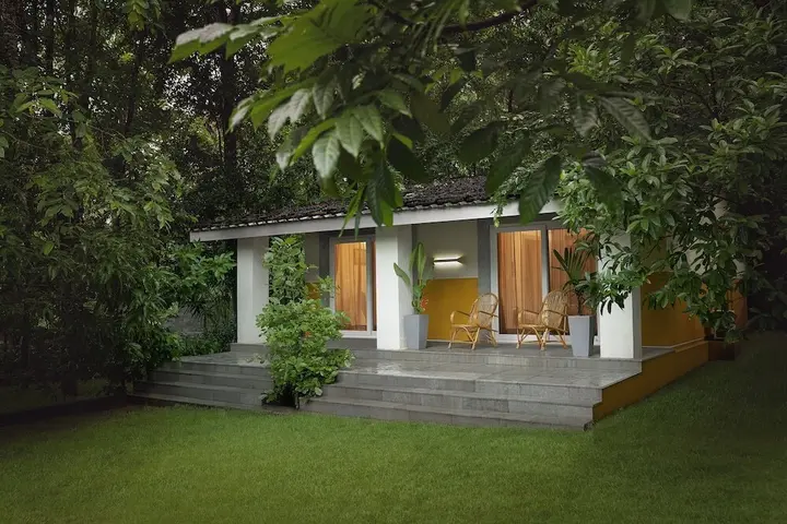 Лонда: Whistling Woodzs Resort