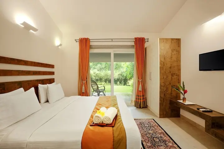 Лонда: Whistling Woodzs Resort