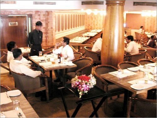 Секундерабад: OYO Premium Paradise Secunderabad