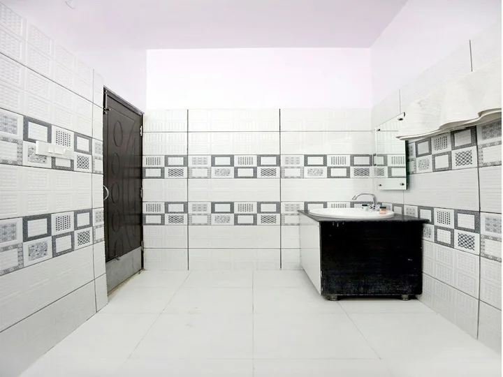 Амритсар: OYO 8766 Hotel DS Regency