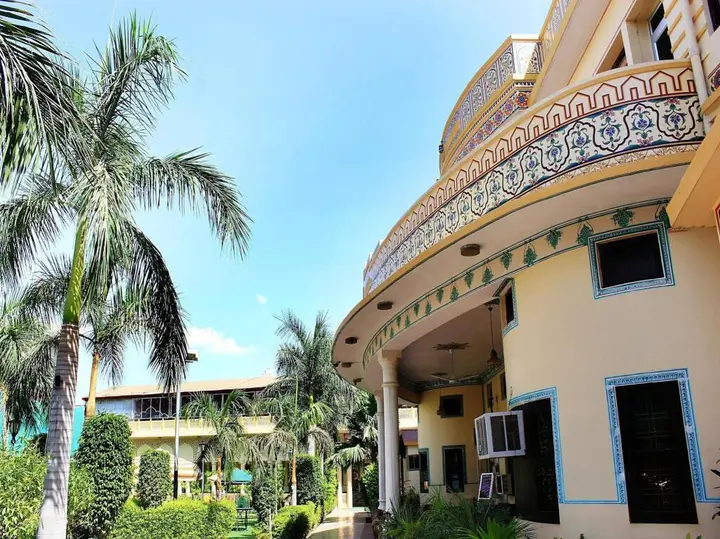 Алвар: OYO 1995 Hotel Nirwana