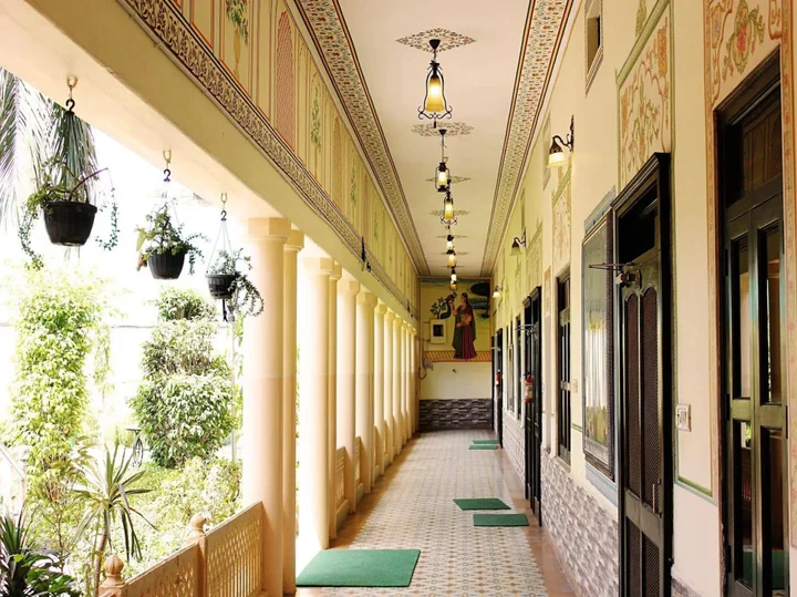 Алвар: OYO 1995 Hotel Nirwana