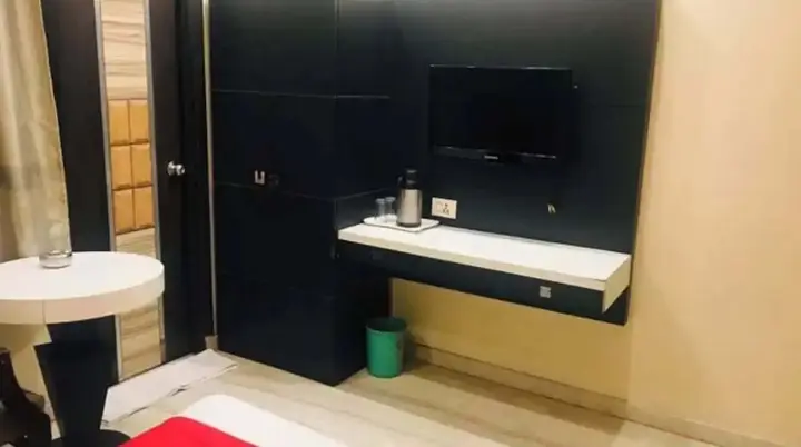 Праяградж: Hotel Sundaram