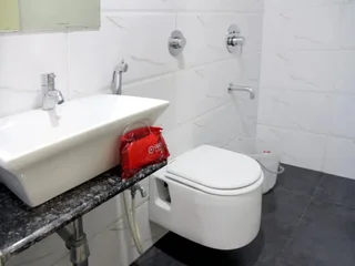 Аурангабад: OYO 1959 Hotel Raj