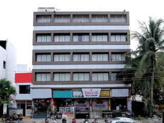 Аурангабад: OYO 1959 Hotel Raj