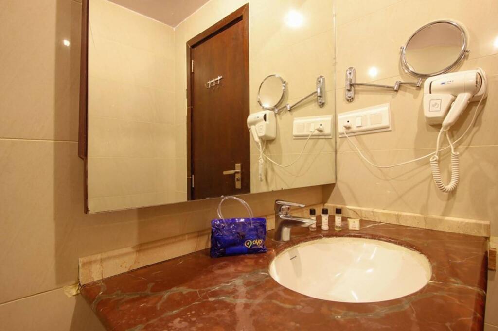 Бангалор: OYO Premium Banashankari