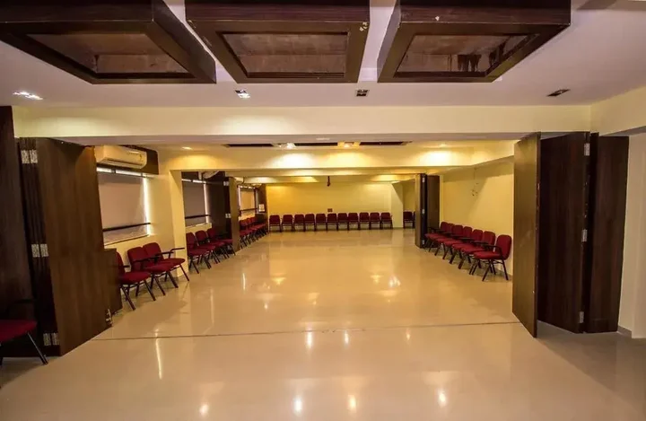 Ахмедабад: OYO Rooms Sola Bridge SG Highway
