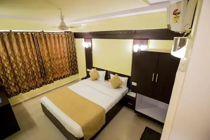 Ахмедабад: OYO Rooms Sola Bridge SG Highway