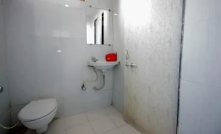 Ахмедабад: OYO Rooms Sola Bridge SG Highway