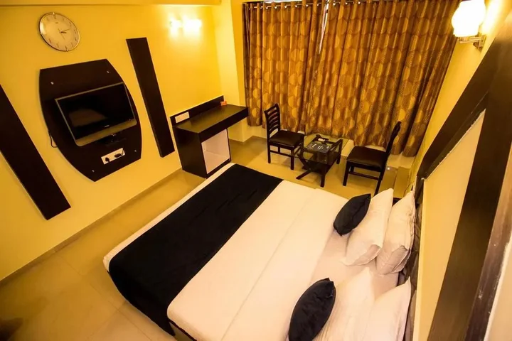 Ахмедабад: OYO Rooms Sola Bridge SG Highway
