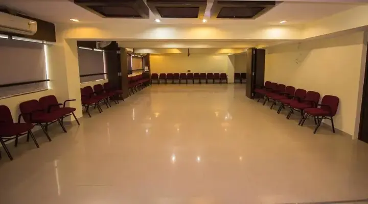 Ахмедабад: OYO Rooms Sola Bridge SG Highway