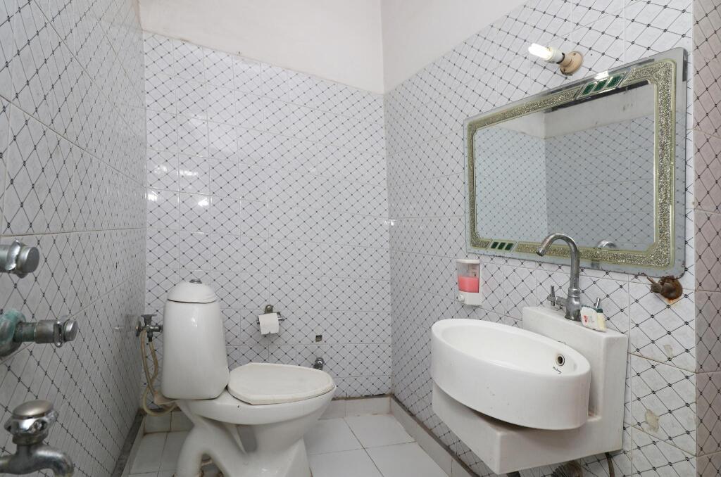 Горакхпур: OYO 5394 Hotel King Prince Palace